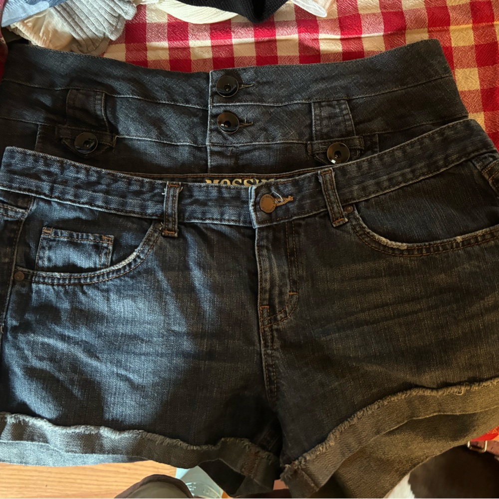 Two pair Women’s Shorts